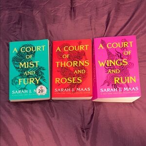 Sarah J. Maas A Court of Thorns and Roses trilogy paperback set